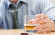 स्ट्रोक, डिमेंशिया का खतरा बढ़ाता है शराब का अधिक सेवन
