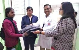 केजीएमयू में संस्था ने यूरोलॉजी विभाग में किया कम्बल वितरण